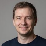 Улыбающийся гость Александр В. после прохождения оздоровительных процедур в санатории Киров Пенза Резорт